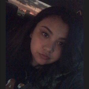 Meet your Posher, Connie